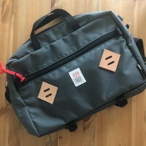Topo Commuter Briefcase Backpack